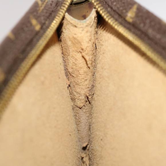 LOUIS VUITTON Monogram Bucket GM Pouch Accessory Pouch LV Auth 49209 - Picture 11 of 16